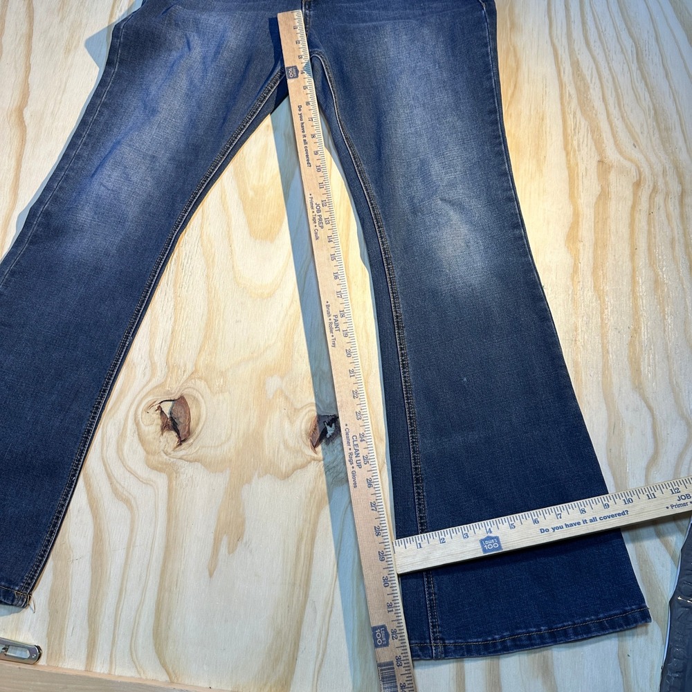 Premiere by rue21 Women's Embellished Cross Bootcut Blue Denim Jeans Size 11/12R - Picture 7 of 8